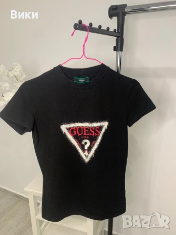 Тениска Guess, размер М, подходяща и за S, снимка 7 - Тениски - 50829486