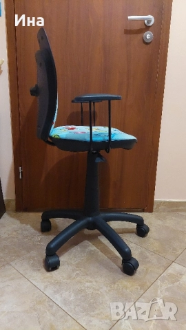 Детски стол за бюро, снимка 3 - Мебели за детската стая - 52053339