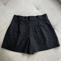 Дамски къси черни панталонки ZARA, M размер, снимка 2 - Панталони - 44791122
