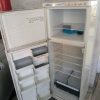 siltal силтал хладилник с фризер -цена 11лв -просто спря да работи -захранване 220 волта     -НЕ се , снимка 1 - Хладилници - 34248435