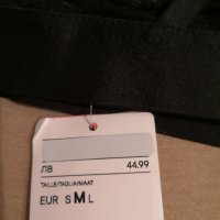 Нов спортен сутиен черен М размер H&M, снимка 4 - Корсети, бюстиета, топове - 35368866