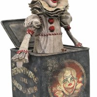 Статуетка Diamond Select IT 2 - Pennywise, 23 cm, снимка 1 - Колекции - 31740125