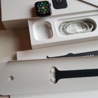 Apple Watch 5 GPS 44mm - 6 месеца гаранция!, снимка 3 - Смарт гривни - 36621284