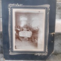 Стара Снимка В Кръчмата на Картон 30/36 см. (1), снимка 2 - Антикварни и старинни предмети - 30794413