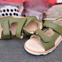 Английски детски сандали естествена кожа-CLARKS , снимка 4 - Детски сандали и чехли - 40725010