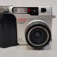 Фотоапарат Olympus C-2000 Z, снимка 1 - Фотоапарати - 30277164