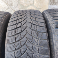 Зимни гуми Bridgestone 205/55/16, снимка 3 - Гуми и джанти - 43259271