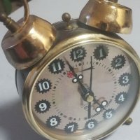 Будилник. Механичен часовник. Vintage watch. SHANGHAI. CINA. Китайски. , снимка 1 - Други - 35426600