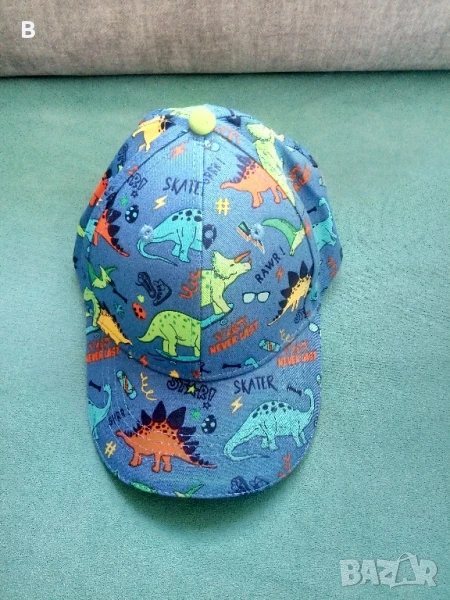 Шапка с козирка  динозавърски принт LC WAIKIKI  , снимка 1