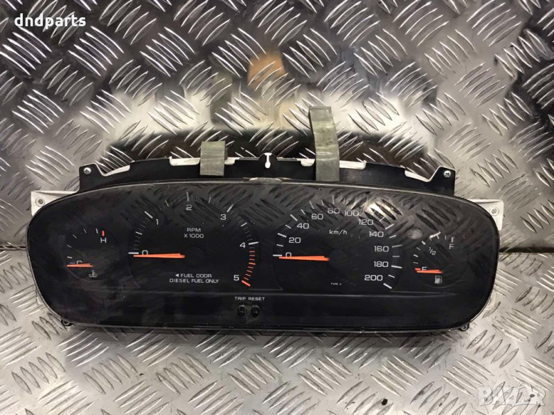 Километраж Chrysler Voyager 2.5TD 1999г., снимка 1