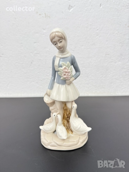 Испанска порцеланова фигура на момиче с гъски. №7577, снимка 1