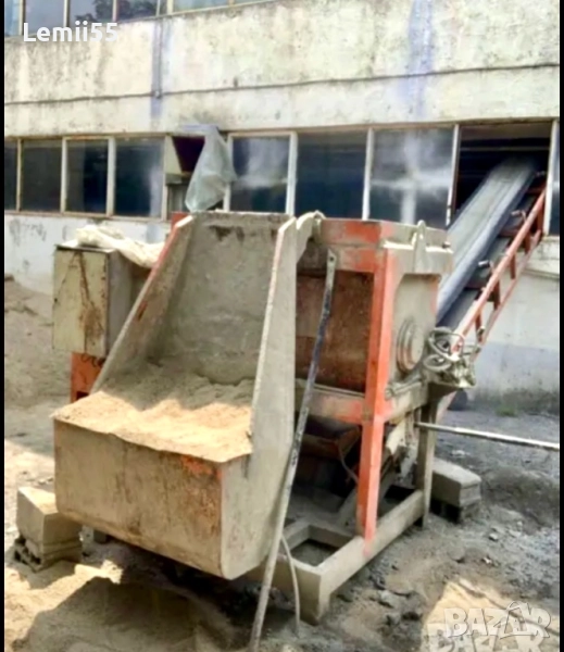 Машина за тухли, снимка 1