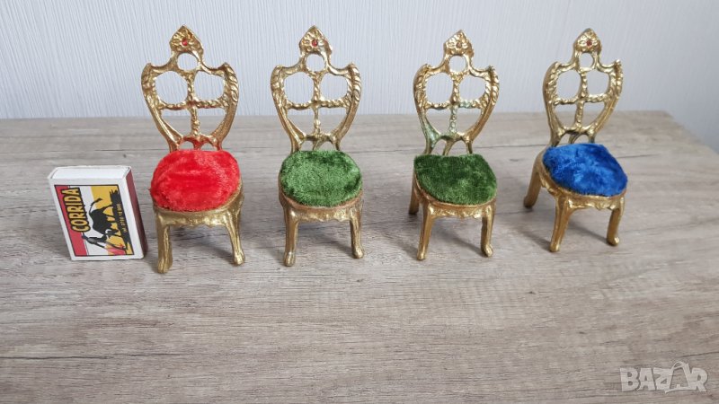 Миниатюрни бронзови колекционерски столчета -4 броя, снимка 1