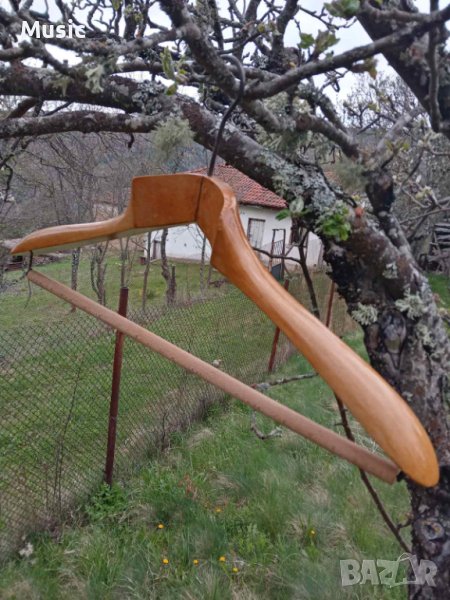 Масивна луксозна закачалка за дрехи лакирано дърво , снимка 1