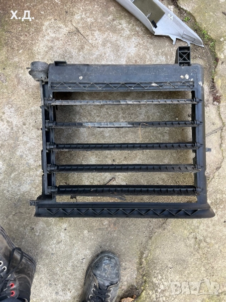 Клапи воден радиатор БМВ Е46 136кс, снимка 1