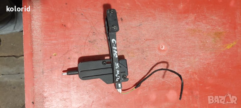 Машинка резервоар Мерцедес W211 и W203, снимка 1