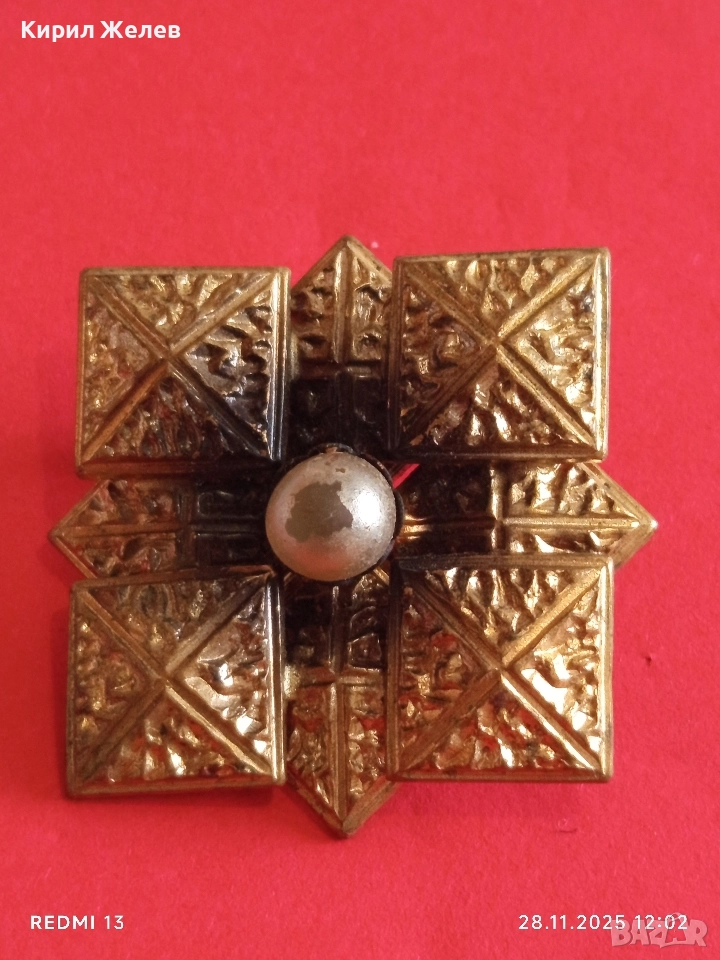 Винтидж брошка с центална перла и геометрични фигури 33962, снимка 1