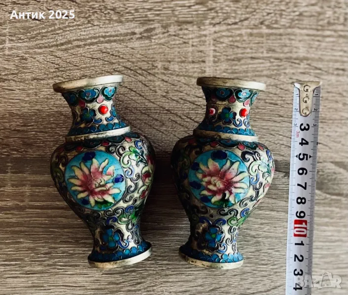 Винтидж посребрени вази с ръчно рисувана флорална декорация, снимка 1