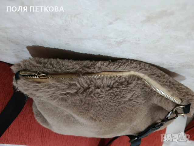 Кафява пухкава чанта, снимка 5 - Чанти - 52604036