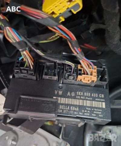 Комфорт модул от Vw Touran 1K0 959 433 CB, снимка 2 - Части - 50503587