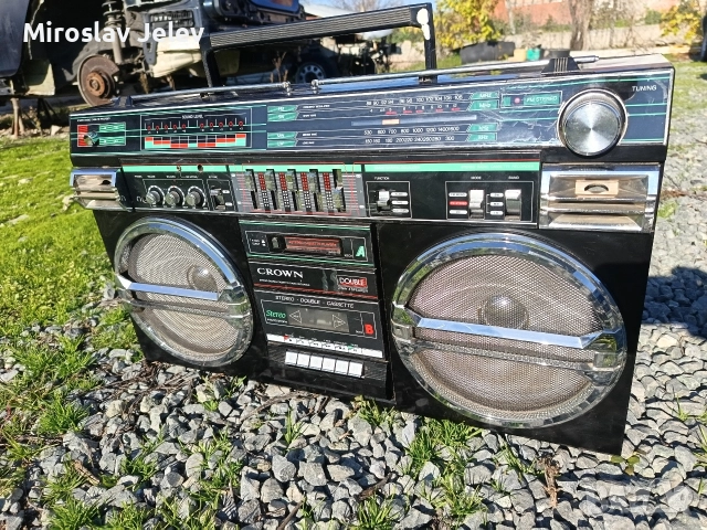 crown , снимка 3 - Радиокасетофони, транзистори - 52807872