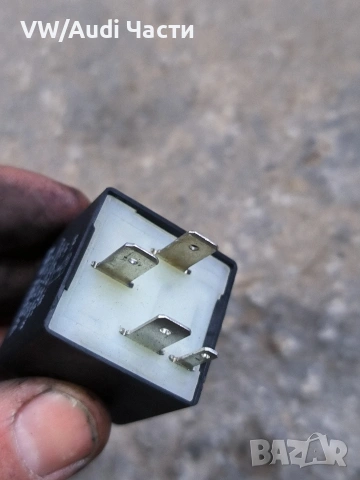 Реле горивна помпа за Фолксваген Ауди Сеат Шкода VW Audi Seat Skoda Bora VAG 50237012 WEHRLE, снимка 2 - Части - 53929729