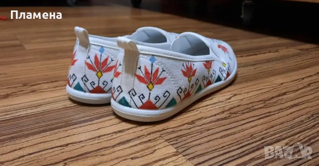 Ръчно рисувани обувки с шевицо, снимка 3 - Кецове - 37158255