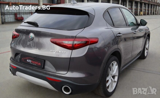Alfa Romeo Stelvio Q4, снимка 3 - Автомобили и джипове - 52752150