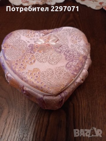 Детска тоалетна чантичка