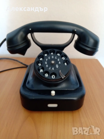 Ретро телефон работещ