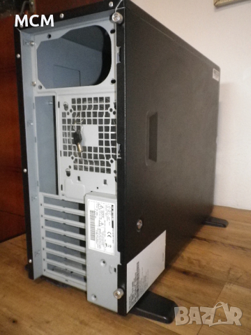 Масивна компютърна кутия, снимка 2 - Захранвания и кутии - 44528655