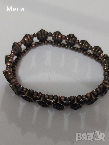 Елегантни и красиви дамски гривни, снимка 15 - Гривни - 49012042