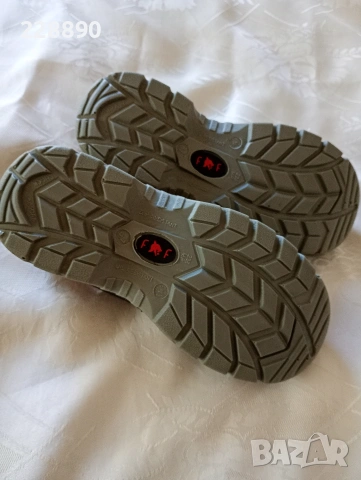 Работни обувки с бомбе-нови , снимка 2 - Дамски ежедневни обувки - 54025098