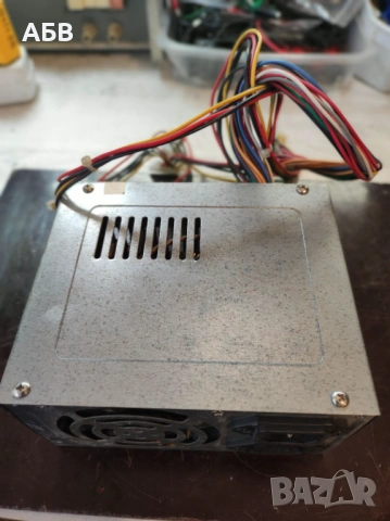 Продават се използвани работещи компютърни захранвания за настолни компютри, снимка 12 - Захранвания и кутии - 53256300