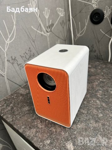 4к Проектор , снимка 2 - Плейъри, домашно кино, прожектори - 42112796