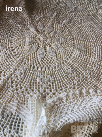 Покривка ръчна изработка, снимка 3 - Покривки за маси - 44392369