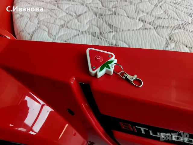 2 броя оригинални детски легла-кола Biturbo – червени. Всяко от тях е с матрак.  Дизайн на истински , снимка 7 - Спални и легла - 55735966