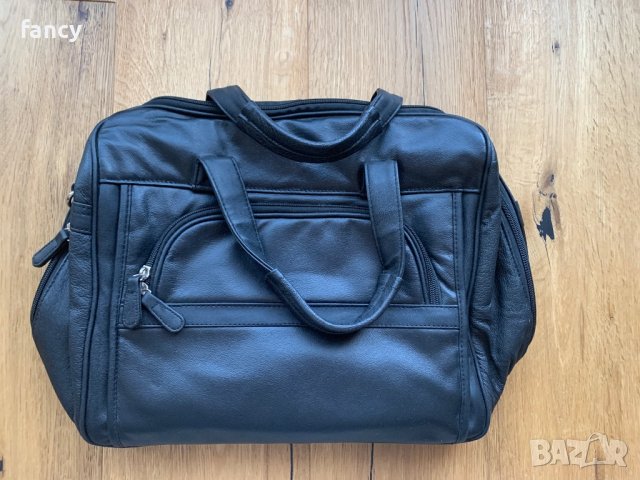 Кожена чанта за гримове и аксесоари, снимка 2 - Чанти - 38522269