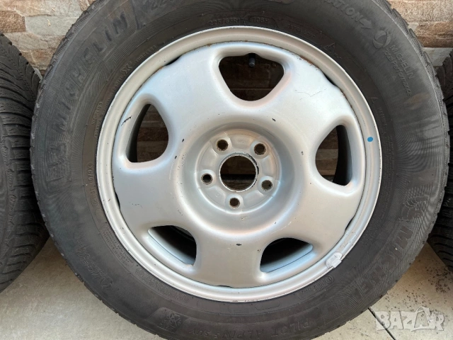 Джанти 17 , 5x114.3 Honda CRV + Зимни гуми Michelin 225/65 DOT:2423, снимка 3 - Гуми и джанти - 54323918