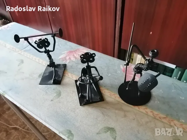 Ретро кинетични играчки за бюро (vintage kinetic wire desk toys) 