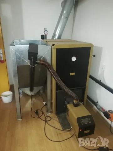 Котел на пелети 52 KW с горелка и бункер