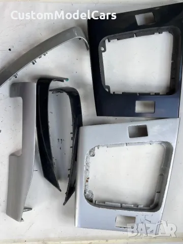 Интериорни Лайсни около скоростния лост и таблото на BMW E46