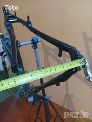 Алуминиева рамка на дамски КТМ 28 цола.Лично предаване., снимка 3 - Части за велосипеди - 53137637