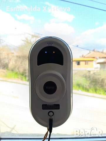 Робот за почистване на прозорци