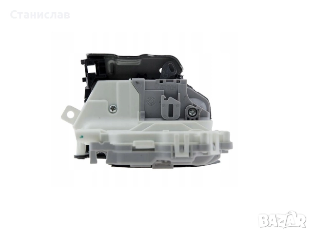 Брава за задна дясна врата за Audi A4 B9, снимка 3 - Части - 52301149