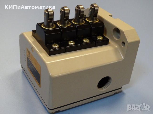 команден изключвател Omron 4ZB Q2-43N limit switch 4 roller plunger, снимка 3 - Резервни части за машини - 39639028