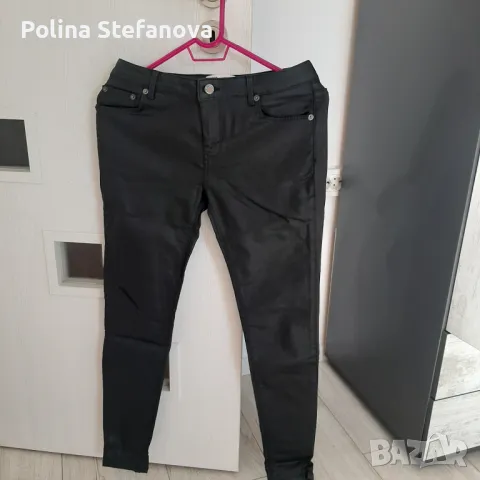 Панталон на Зара с кожен ефект , снимка 5 - Дънки - 47678507