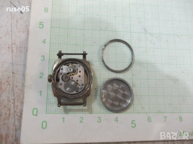 Часовник "SLAVA" ръчен дамски съветски работещ, снимка 3 - Дамски - 30495418