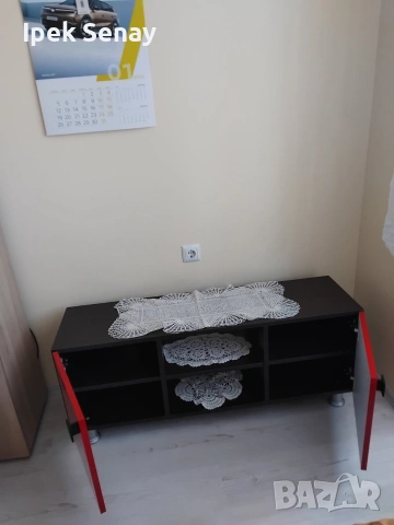 секция за тв, снимка 2 - Шкафове - 54351374