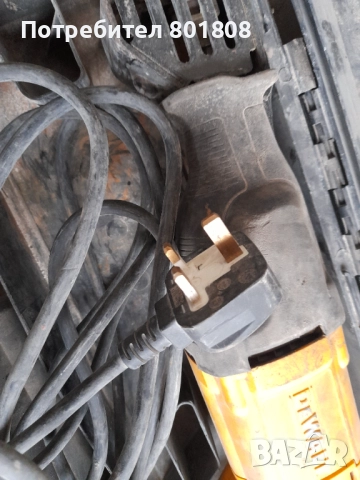 Саблен трион Dewalt , снимка 2 - Други инструменти - 52867619